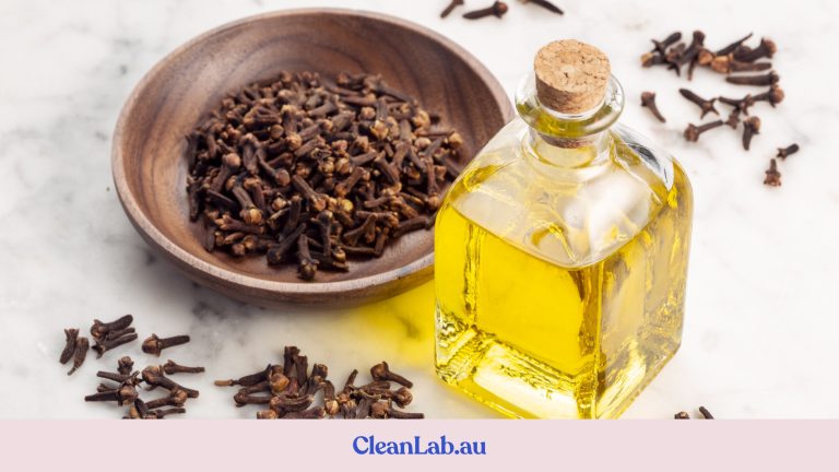 Clove oil for mould